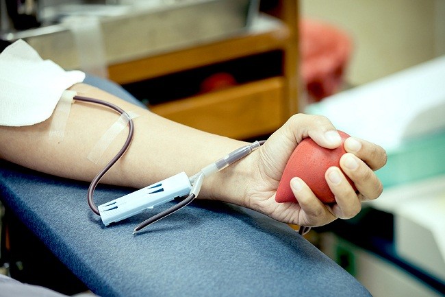 diabetics donate blood